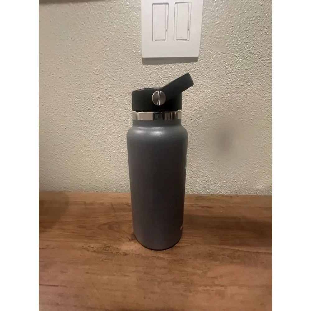 Hydro Flask Water Bottle - Standard Mouth Flex Cap - Grey 32oz